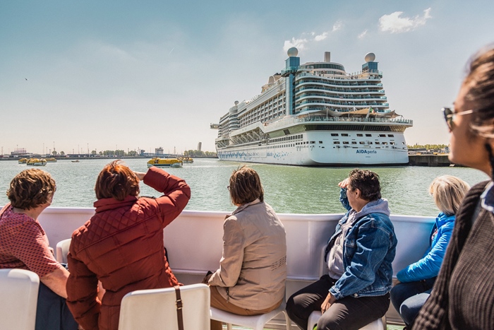 Havenrondvaart boottocht Zeebrugge Zephira zeeklassen "Vlaamse kust " duin en zee schoolreis activiteiten jeugdcentrum vakantieverblijf JVC