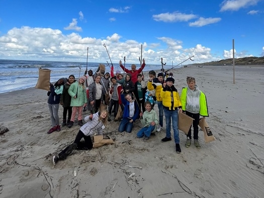 Activity by the sea: Beach Clean with guide (Bredene)