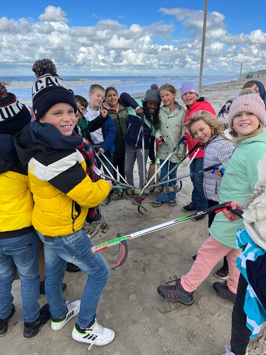 Activity by the sea: Beach Clean with guide (Bredene)