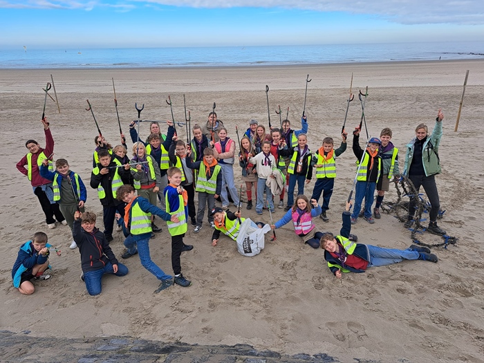 Activity by the sea: Beach Clean with guide (Bredene)