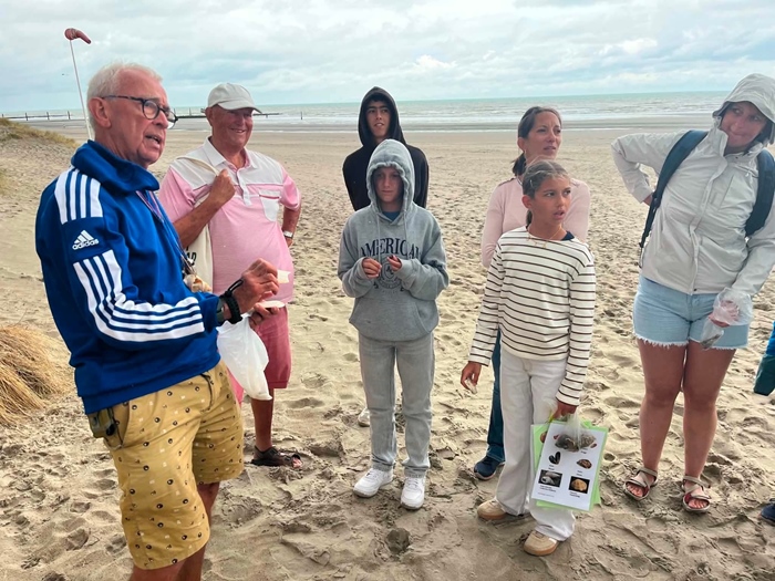 Activité en bord de mer Bernard De Jong (Bredene)