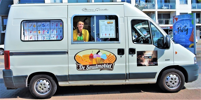 "De Smulmobiel" zeeklassen "Vlaamse kust " duin en zee schoolreis activiteiten jeugdcentrum accommodatie groepsaccommodatie JVC lekker ijsje