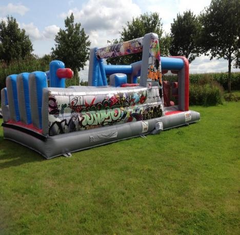 Activiteit aan zee: Springkastelen Frana Jump (Bredene)