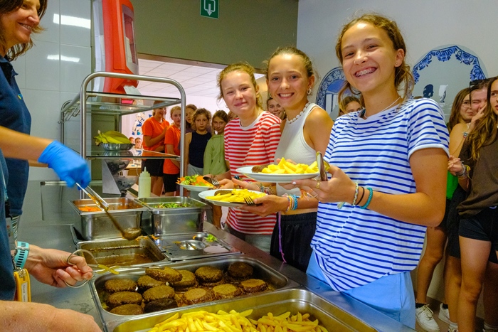 met de klas op reis onze keuken activiteiten zee jeugd en vakantiecentrum weekend aan zee vakantie op reis met de klas verblijf zee jeugdverblijfcentrum jvc vakantiehuis groepsreis accommodatie accommodaties groepsaccommodatie duin en zee jeugdverblijven
