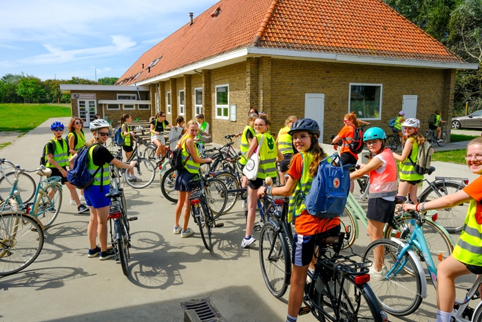 op kamp fietsen onze keuken activiteiten zee jeugd en vakantiecentrum weekend aan zee vakantie op reis met de klas verblijf zee jeugdverblijfcentrum jvc vakantiehuis groepsreis accommodatie accommodaties groepsaccommodatie duin en zee jeugdverblijven