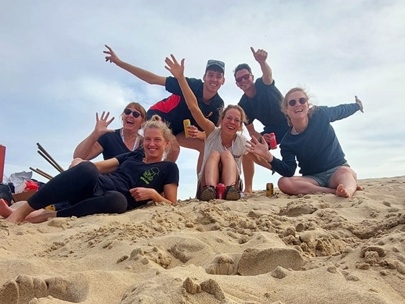 Groepen-strand-duin-en-zee